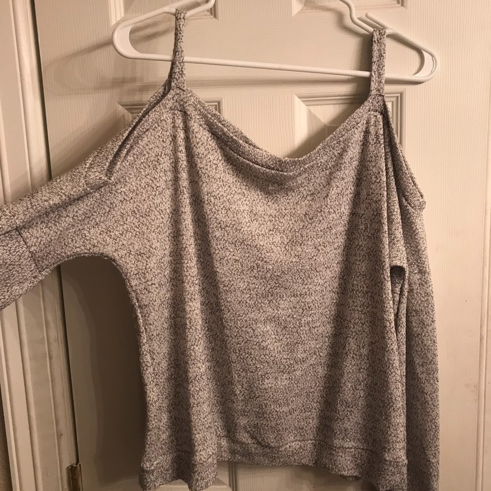 Cold shoulder top